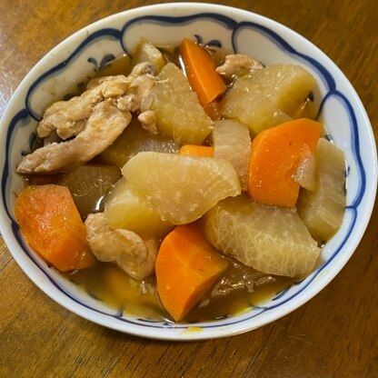 シンプルな材料で美味しい煮物が作れました。

何気にごま油がポイントですね。

美味しかったです！